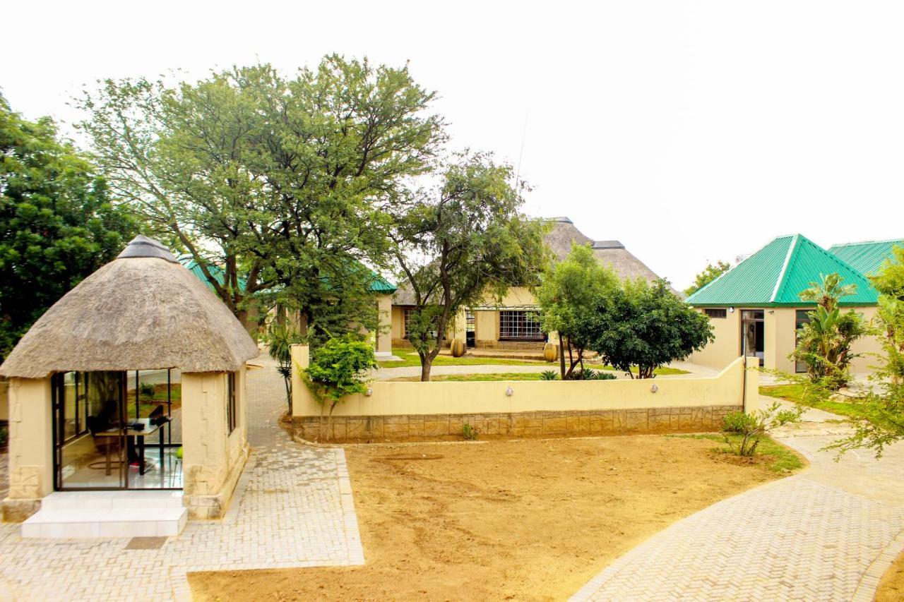 Zoe Bush Lodge Pretoria-Noord Exteriör bild