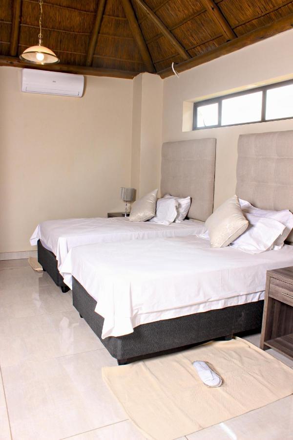 Zoe Bush Lodge Pretoria-Noord Exteriör bild